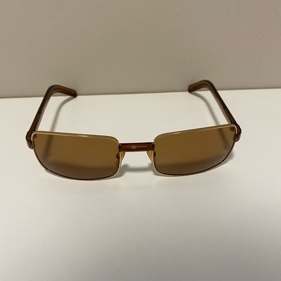 Gucci Sunglasses - Picture 3 of 6